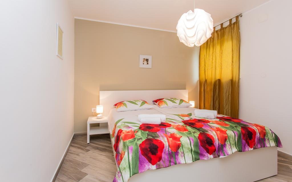 Sunrise Apartment Рисика Экстерьер фото