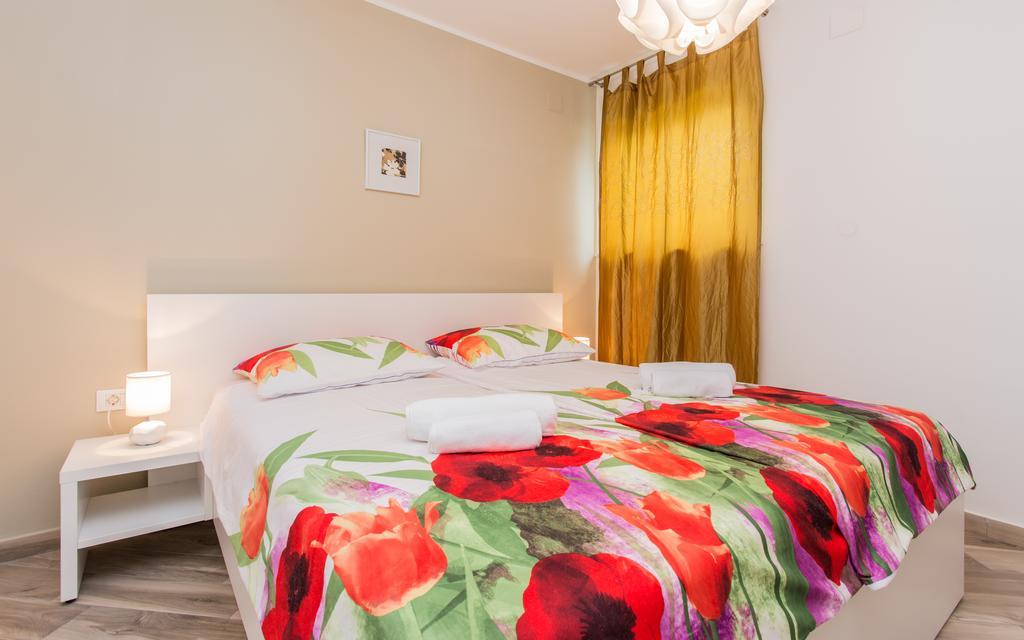 Sunrise Apartment Рисика Экстерьер фото